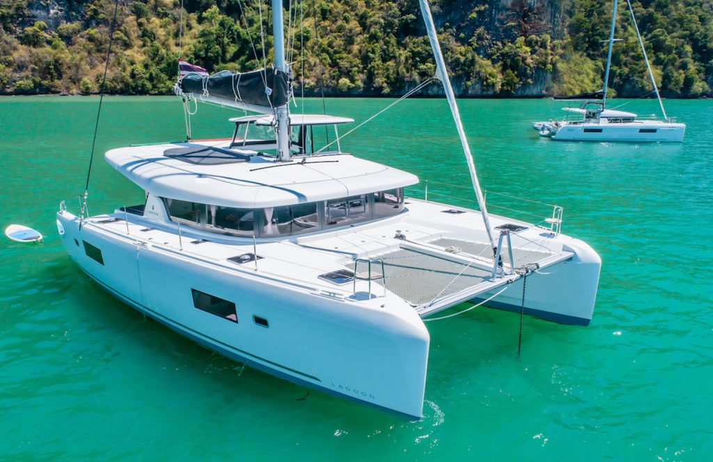 Lagoon 42