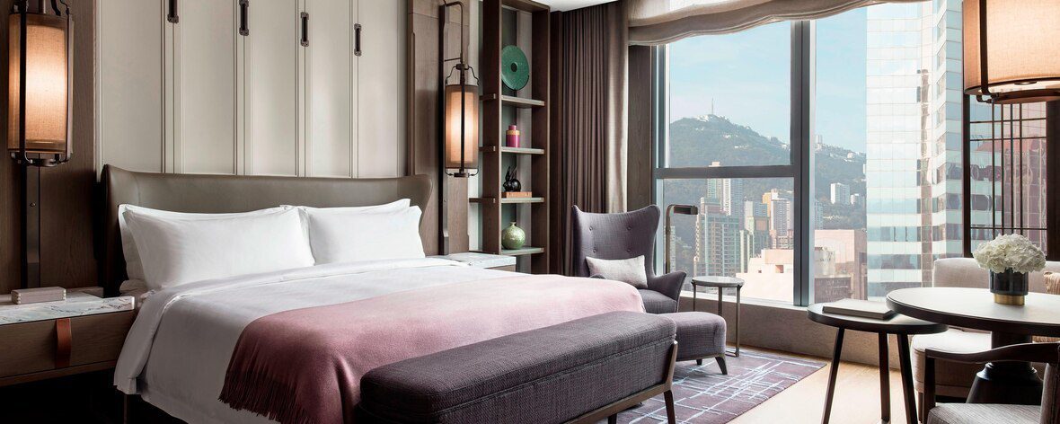 Book your charter in Hong Kong