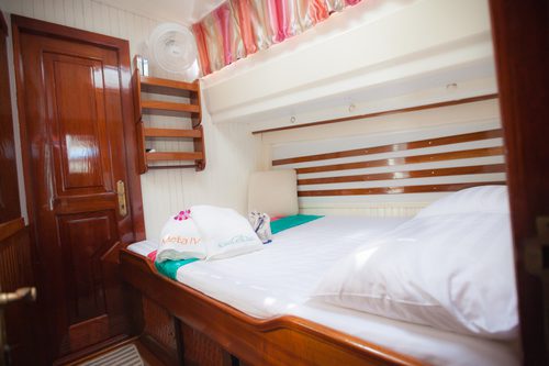 Simpson yacht charter - motoryacht charter in Phuket