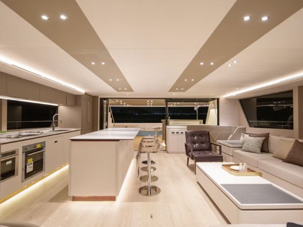 GranOcean W-72 interior