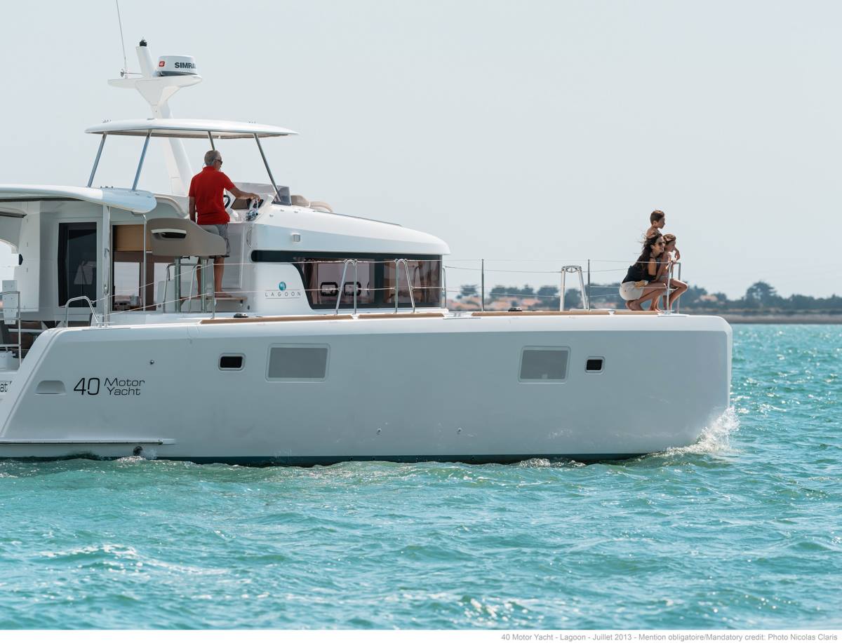 motor yacht