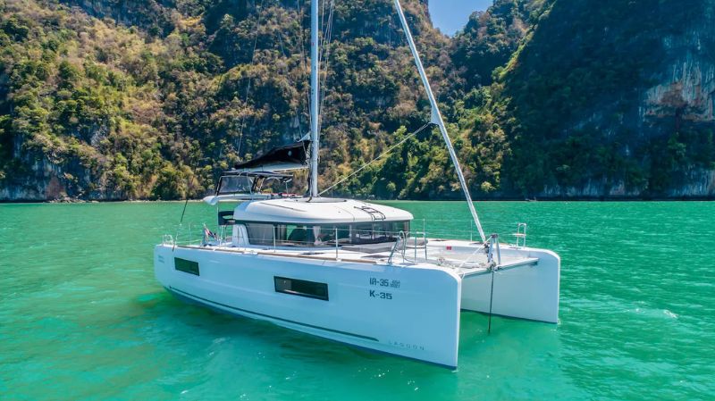K-35 Lagoon 40