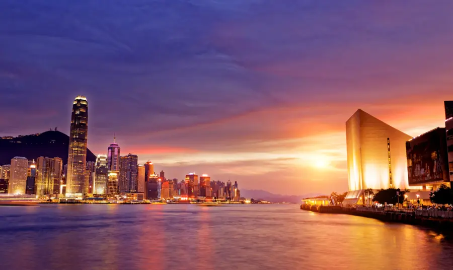 HONG KONG ITINERARIES AND BOATS
