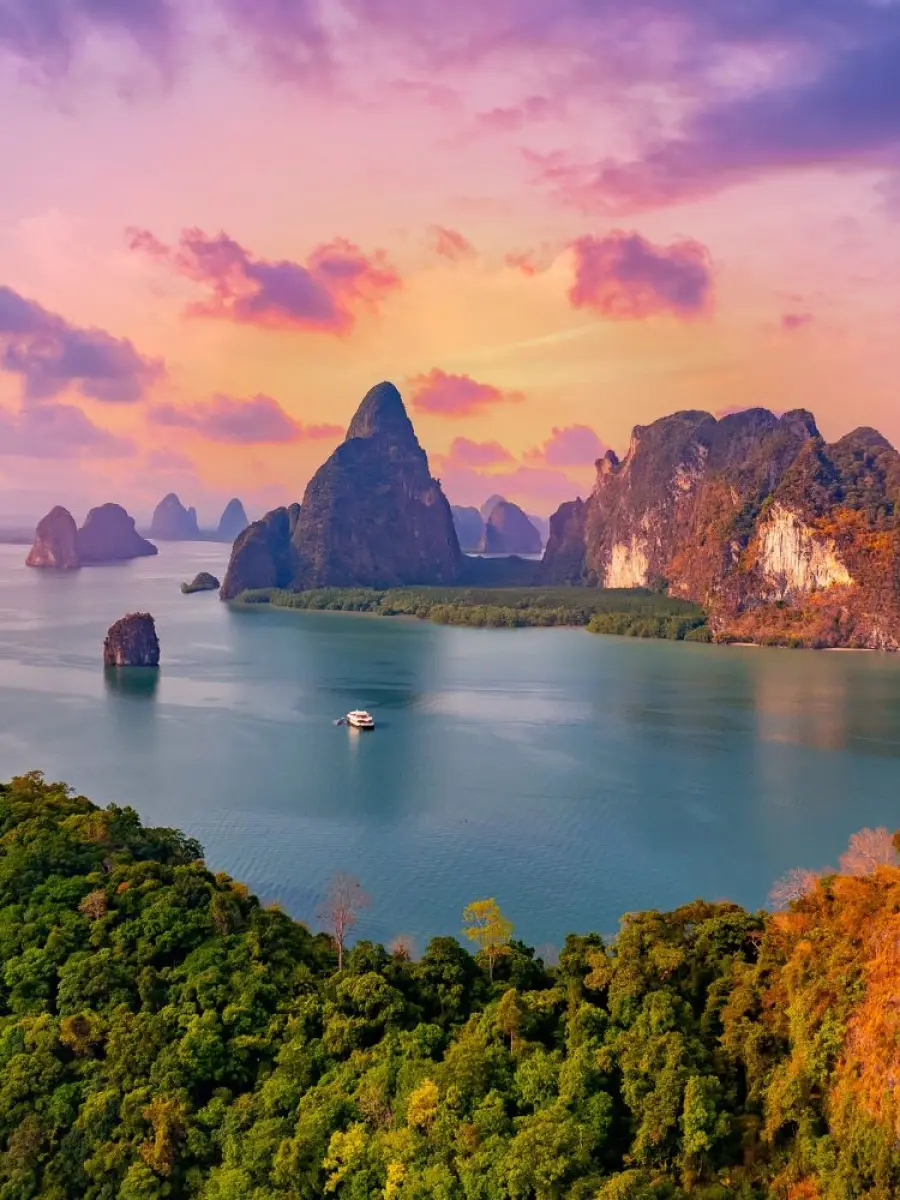 Highlights of a Phuket Yacht Charter