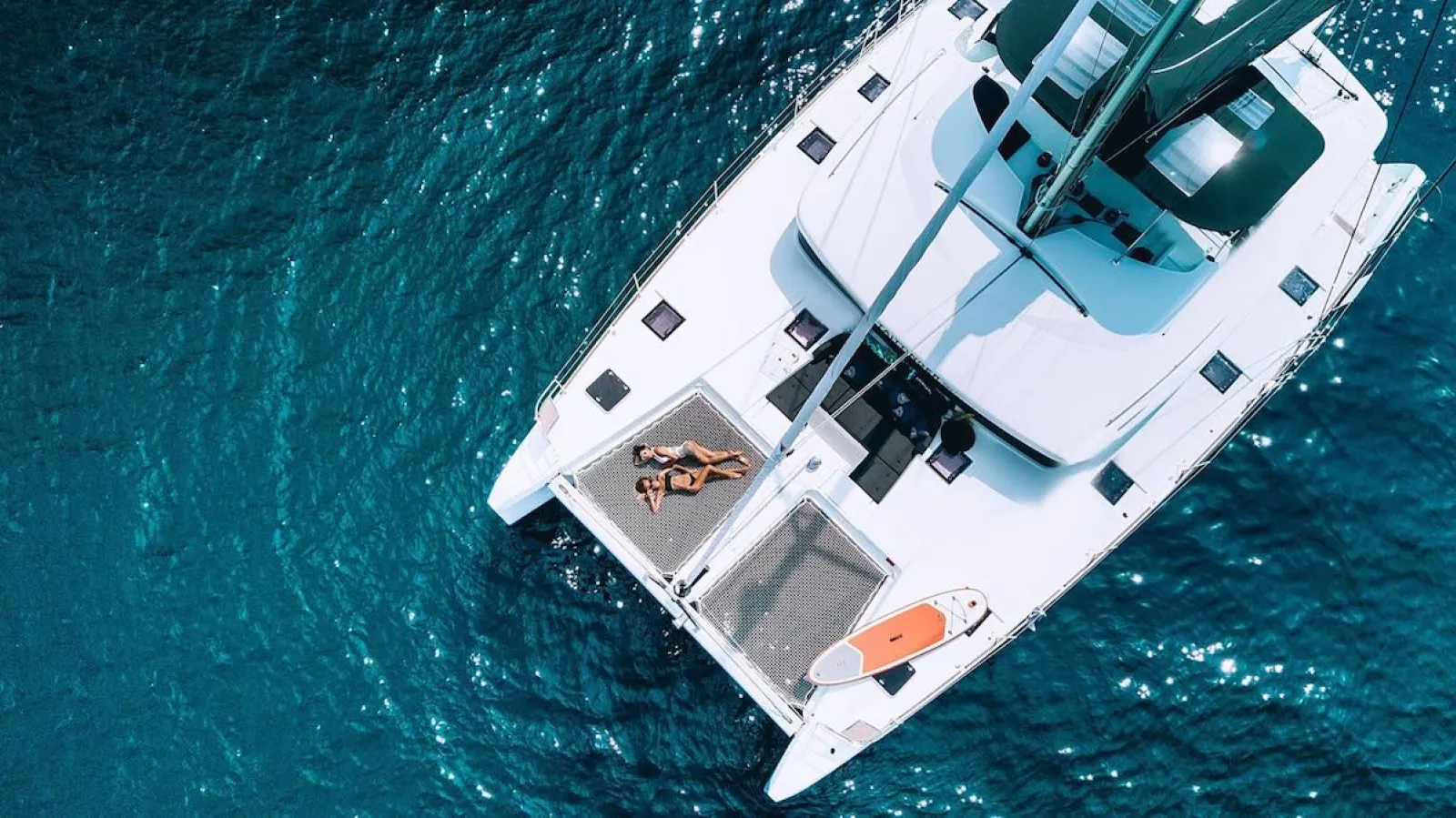 Enjoy Lagoon 52 BLUE MOON Out of Peak Season