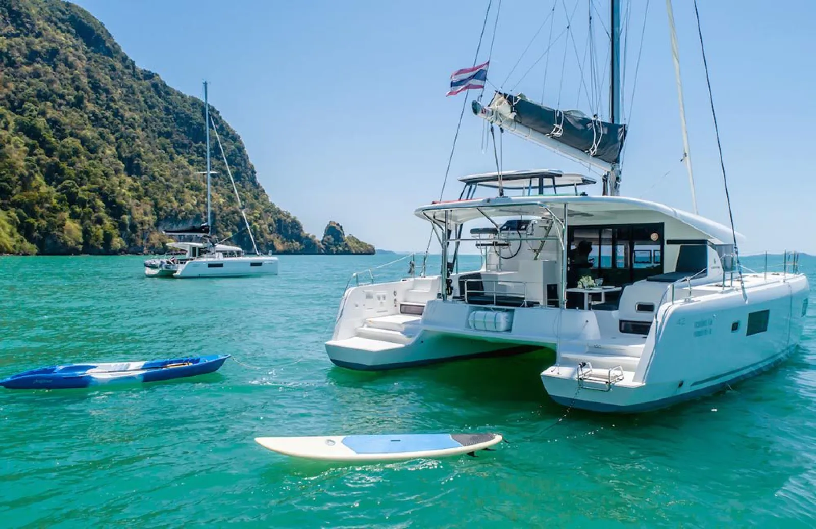 Lagoon 42 P&B Offers Special Discounts of 10-20% on December Charters