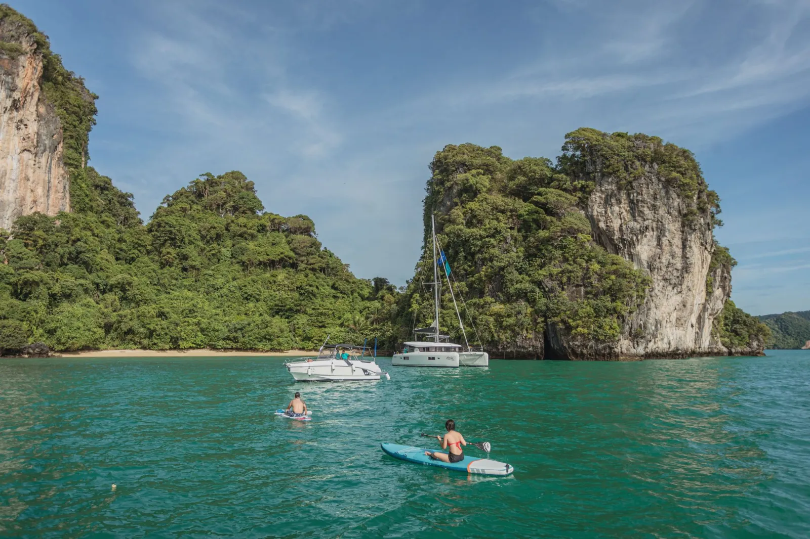 Motoryacht AFTER 8 Offers Phuket Discovery Charter Deals, Book Yours Today!