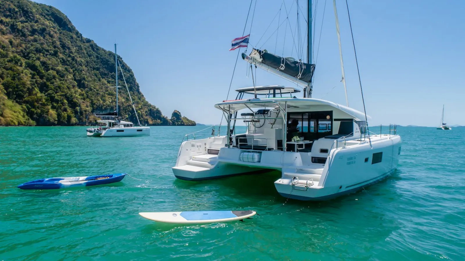 New Lagoon 42 P&B offers 10% discount on Overnight Charter and new Daily Promotions