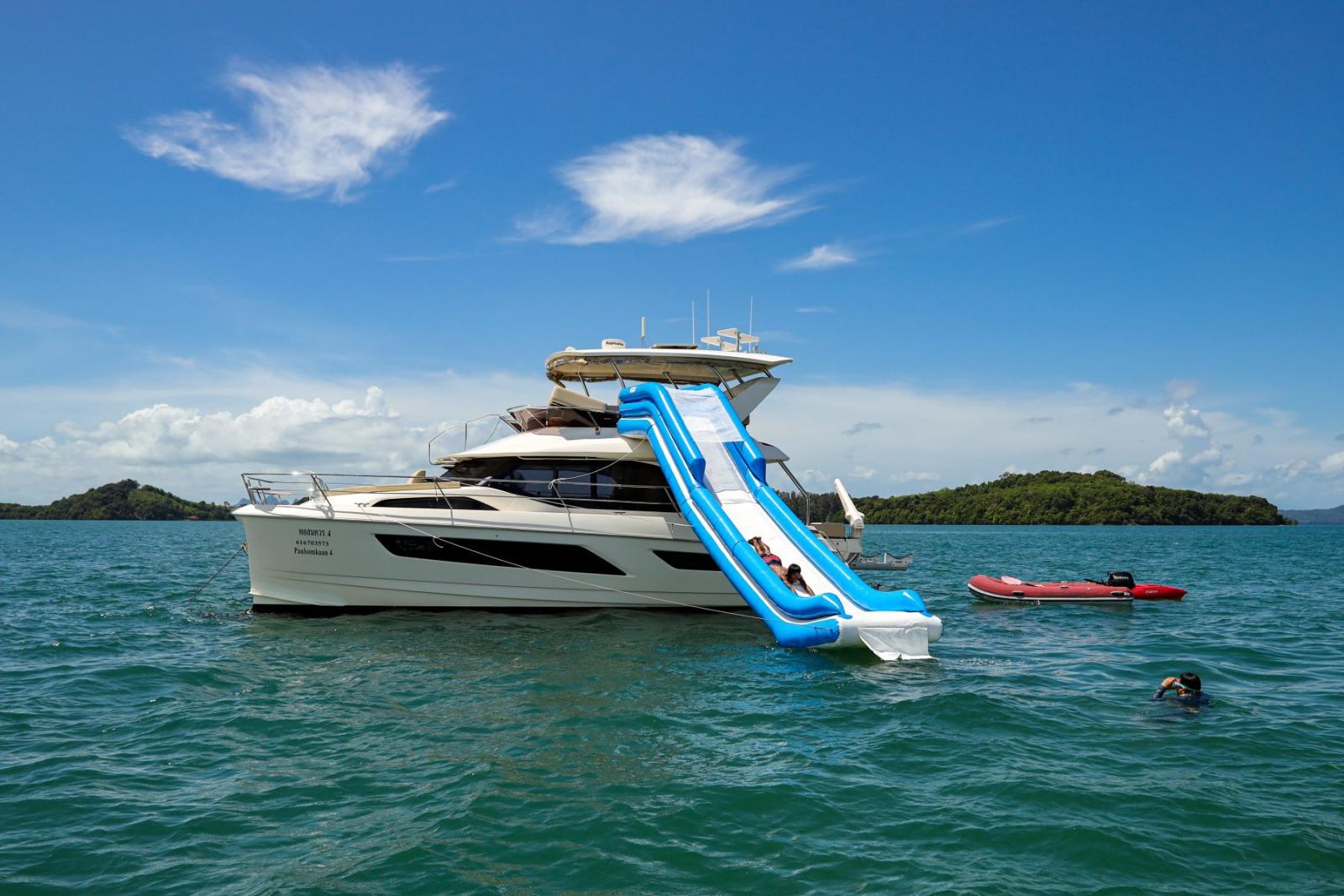 Aquila 44