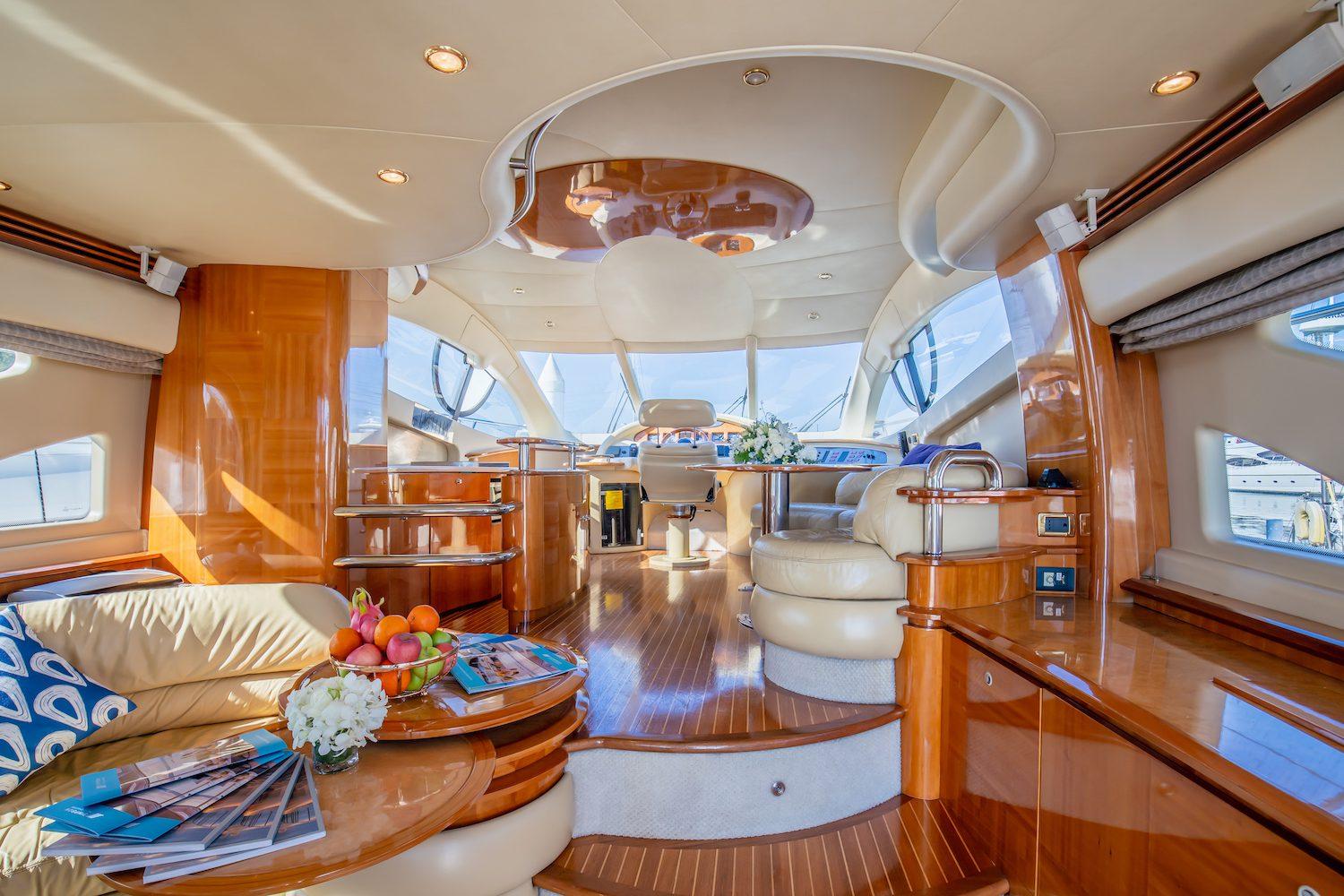 Azimut 55 After 8