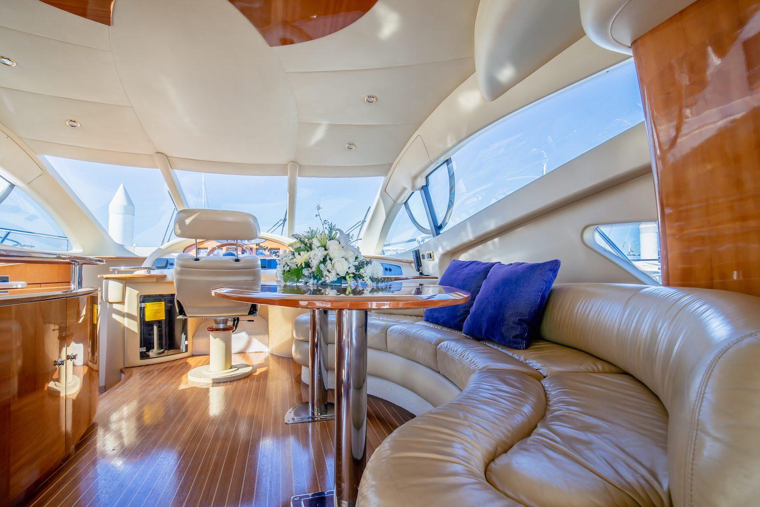 Azimut 55 After 8