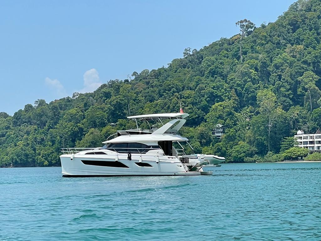 Aquila 44