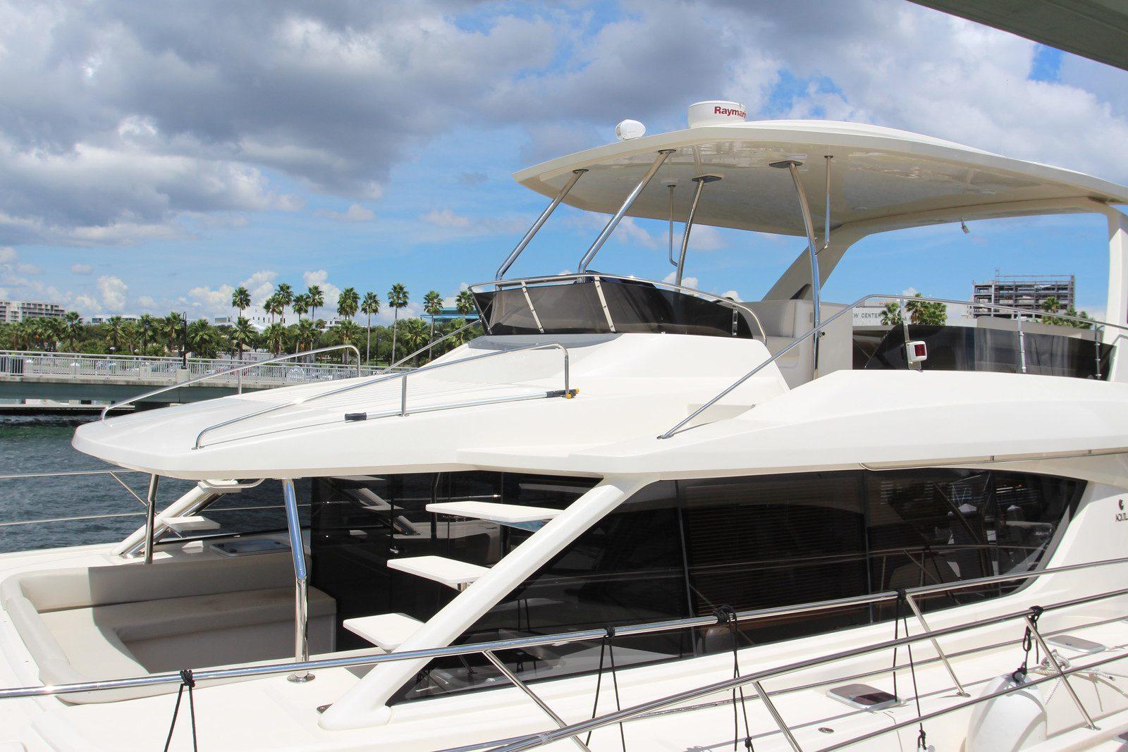 Aquila 48