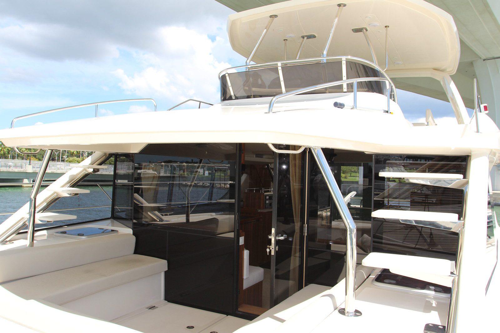 Aquila 48