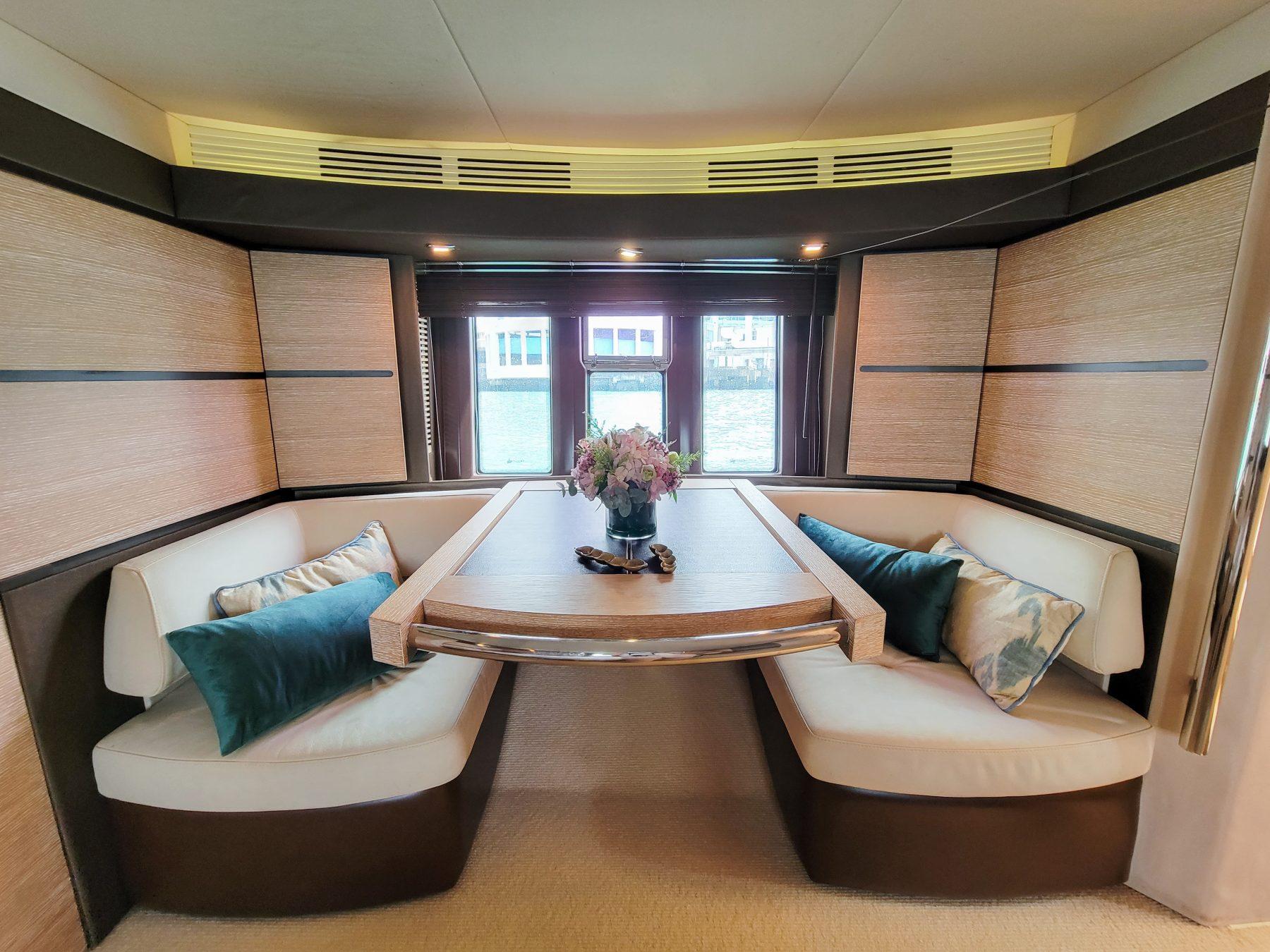 Azimut 54