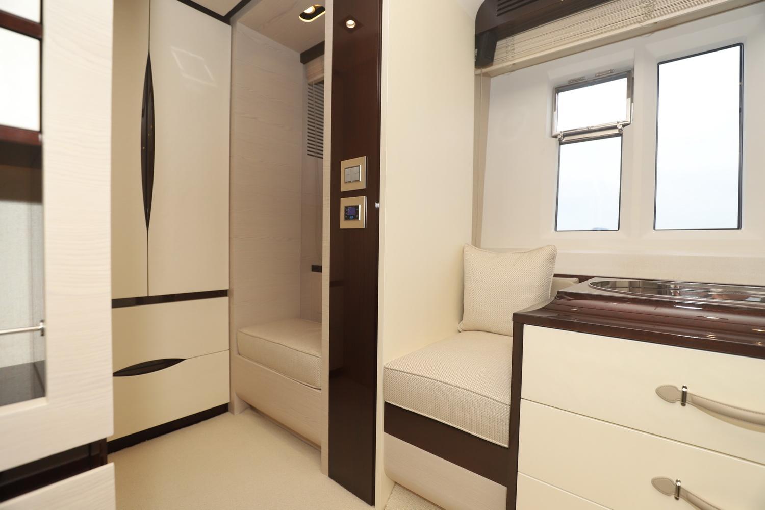 Azimut 80 SZ
