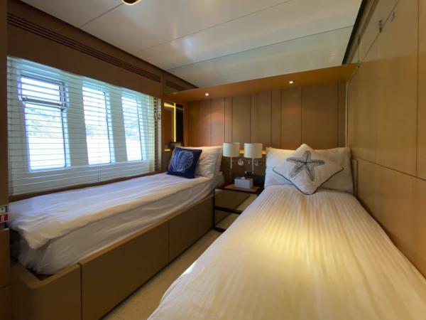 Azimut 88 Amazing Grace photo 8