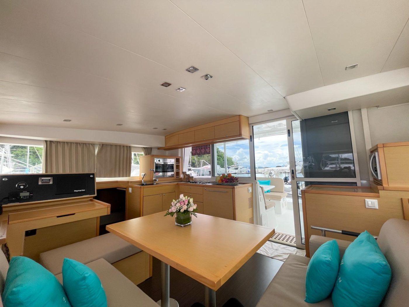Lagoon 400S2 Eos