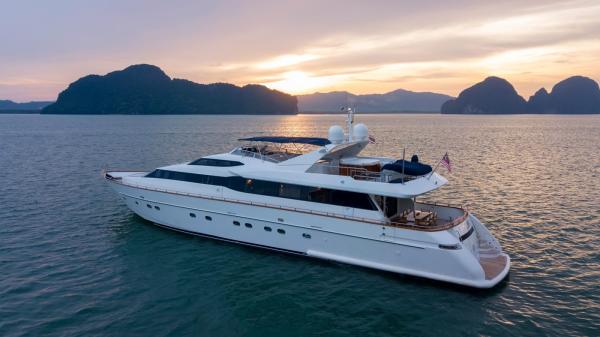 Falcon 106 photo 18