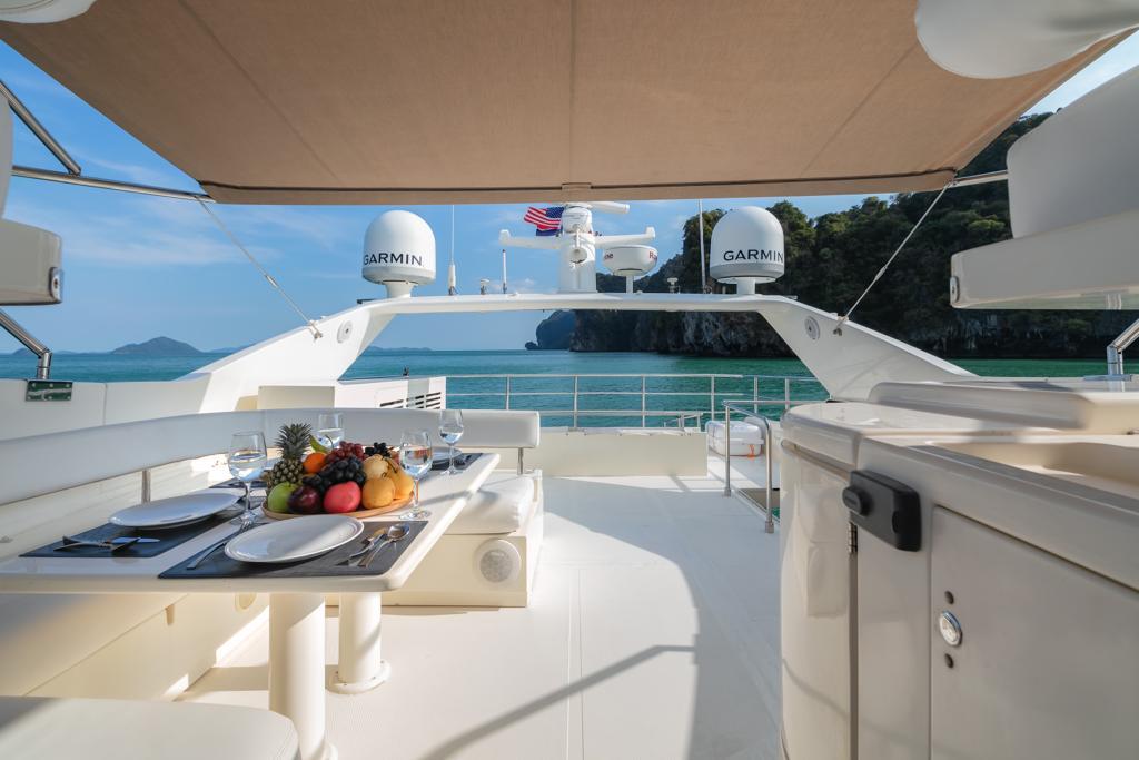 Ferretti 80