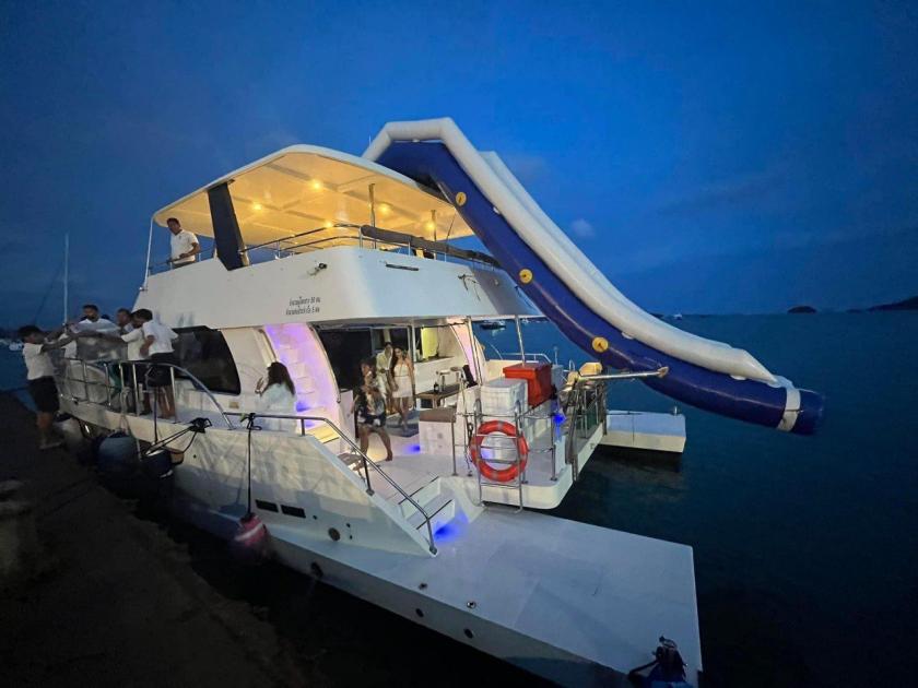 Fortuna Power Catamaran