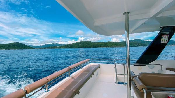 Fortuna Power Catamaran photo 9