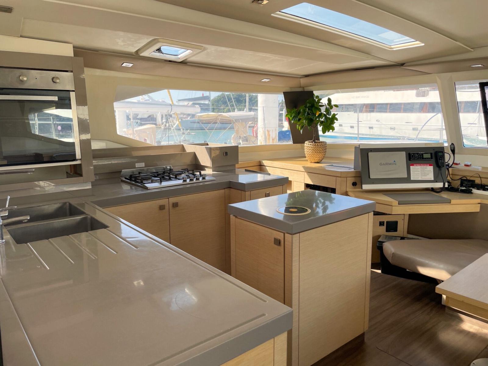 Fountaine Pajot Saona 47 – Maravelle