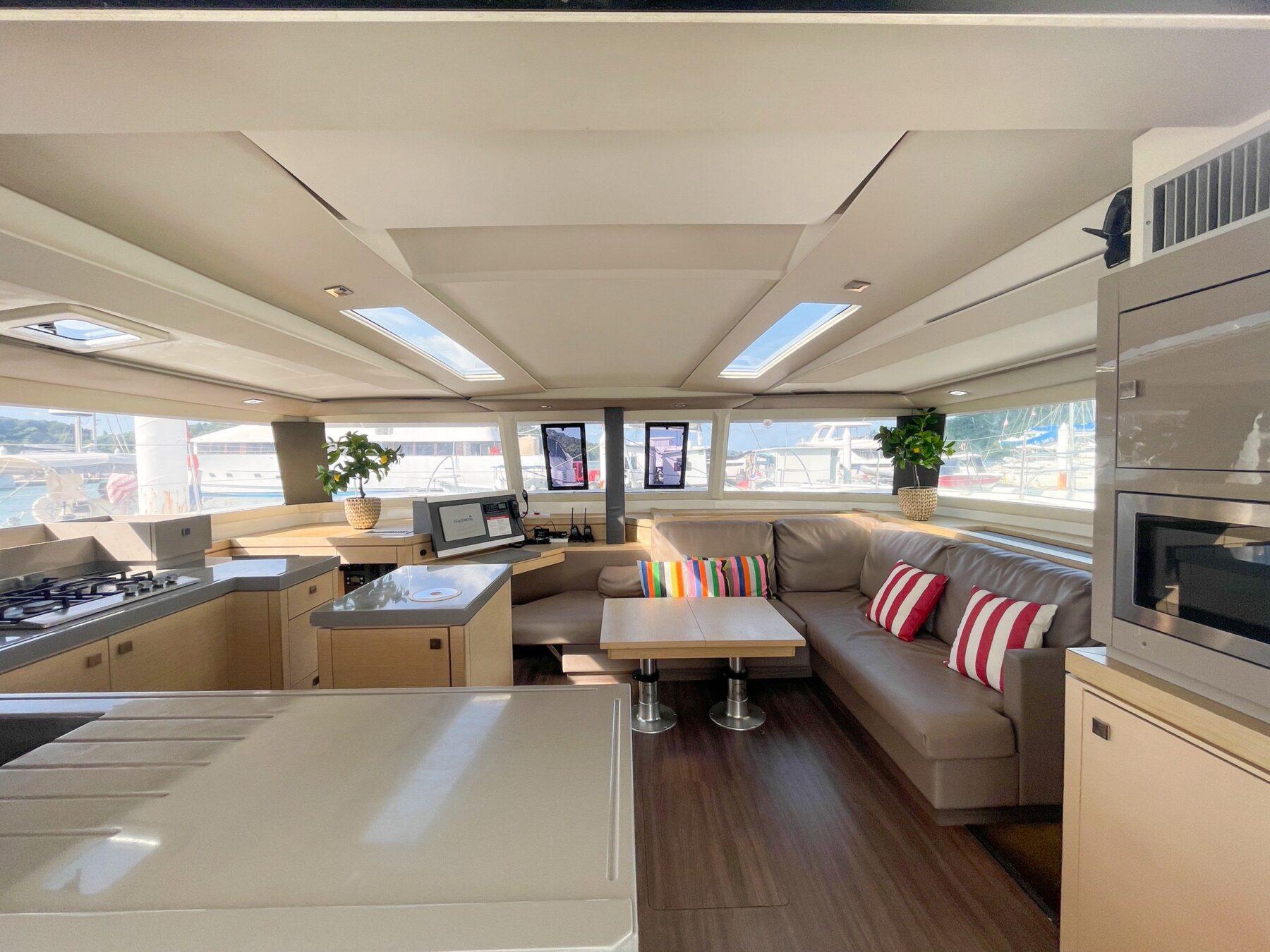 Fountaine Pajot Saona 47 – Maravelle