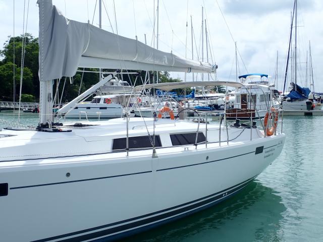 Hanse 385