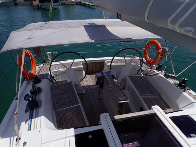 Hanse 385