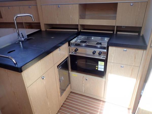 Hanse 385 photo 9