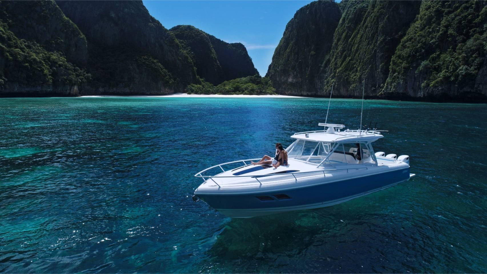 Intrepid 407