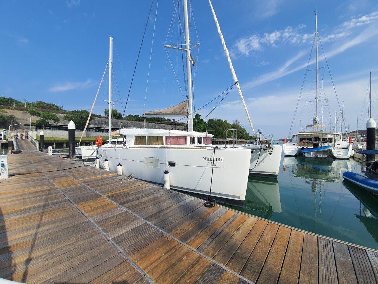 Lagoon 400 S2 – 4 cabins