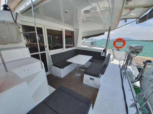 Lagoon 400 S2 – 4 cabins photo 6