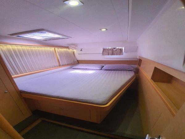 Lagoon 400 S2 – 4 cabins photo 10