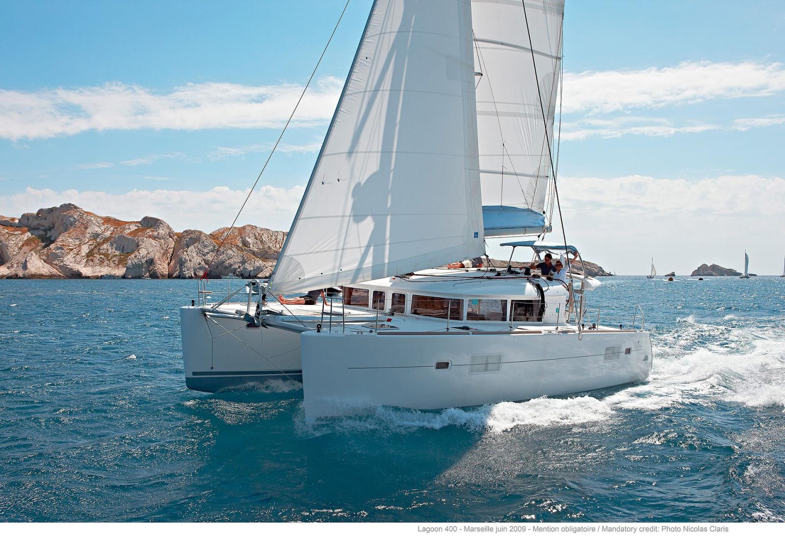 Lagoon 400 S2 – 4 cabins