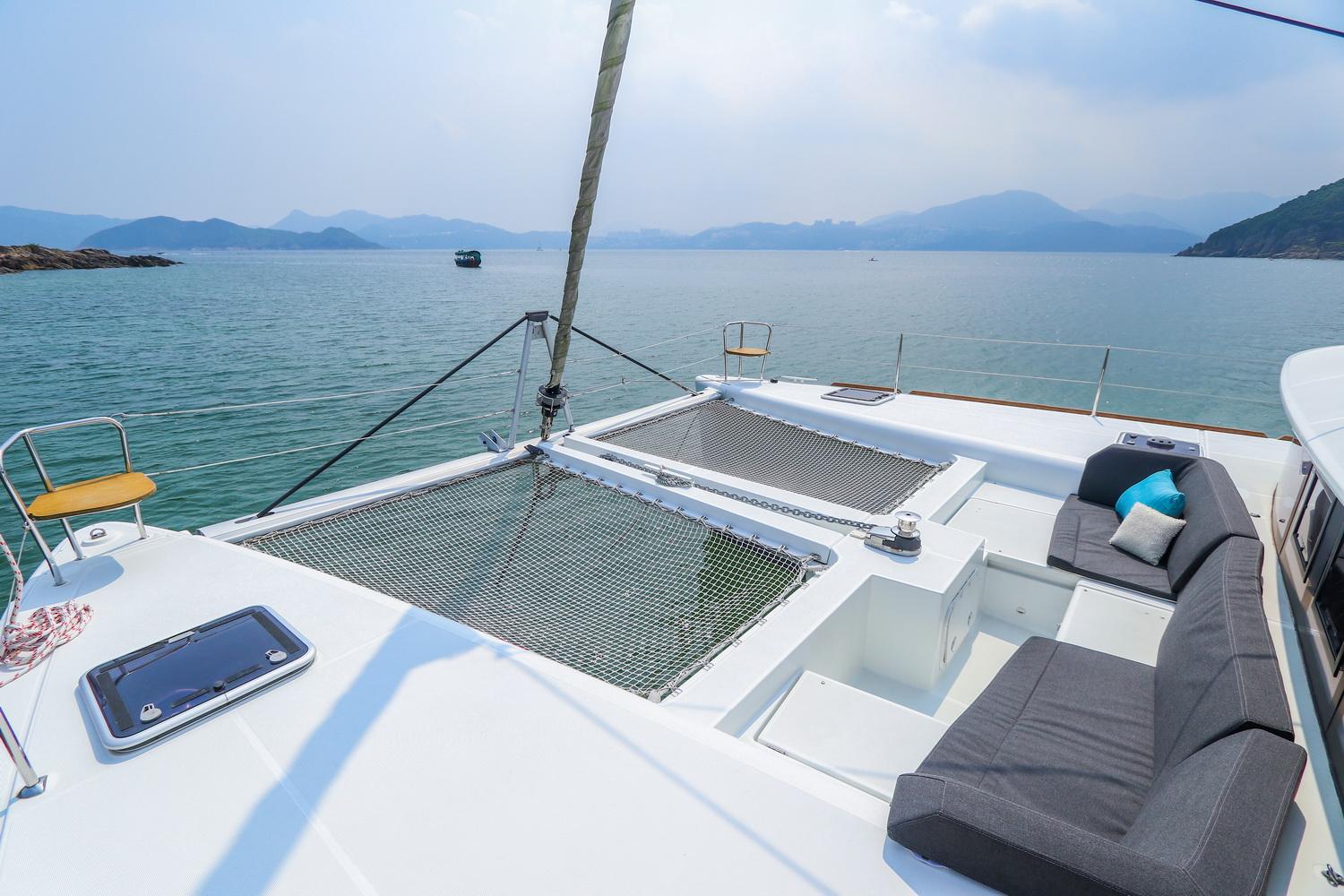 Lagoon 450 Yue Thai