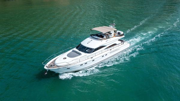 Princess 65 photo 21