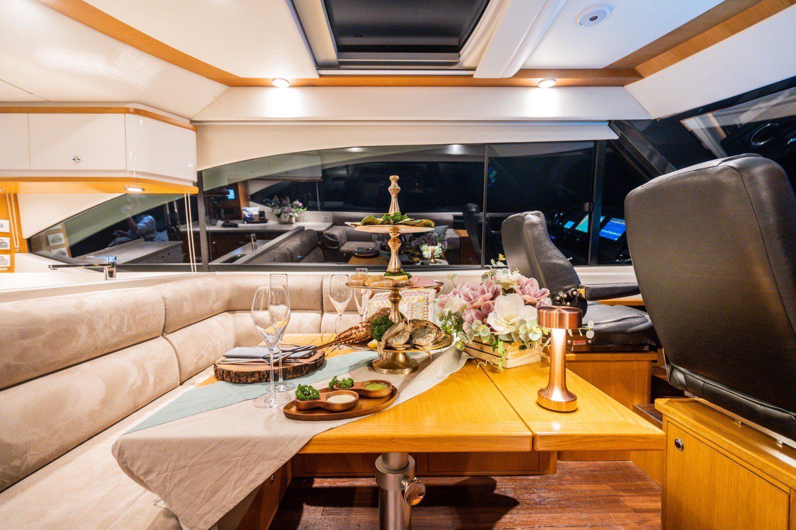 Riviera 58