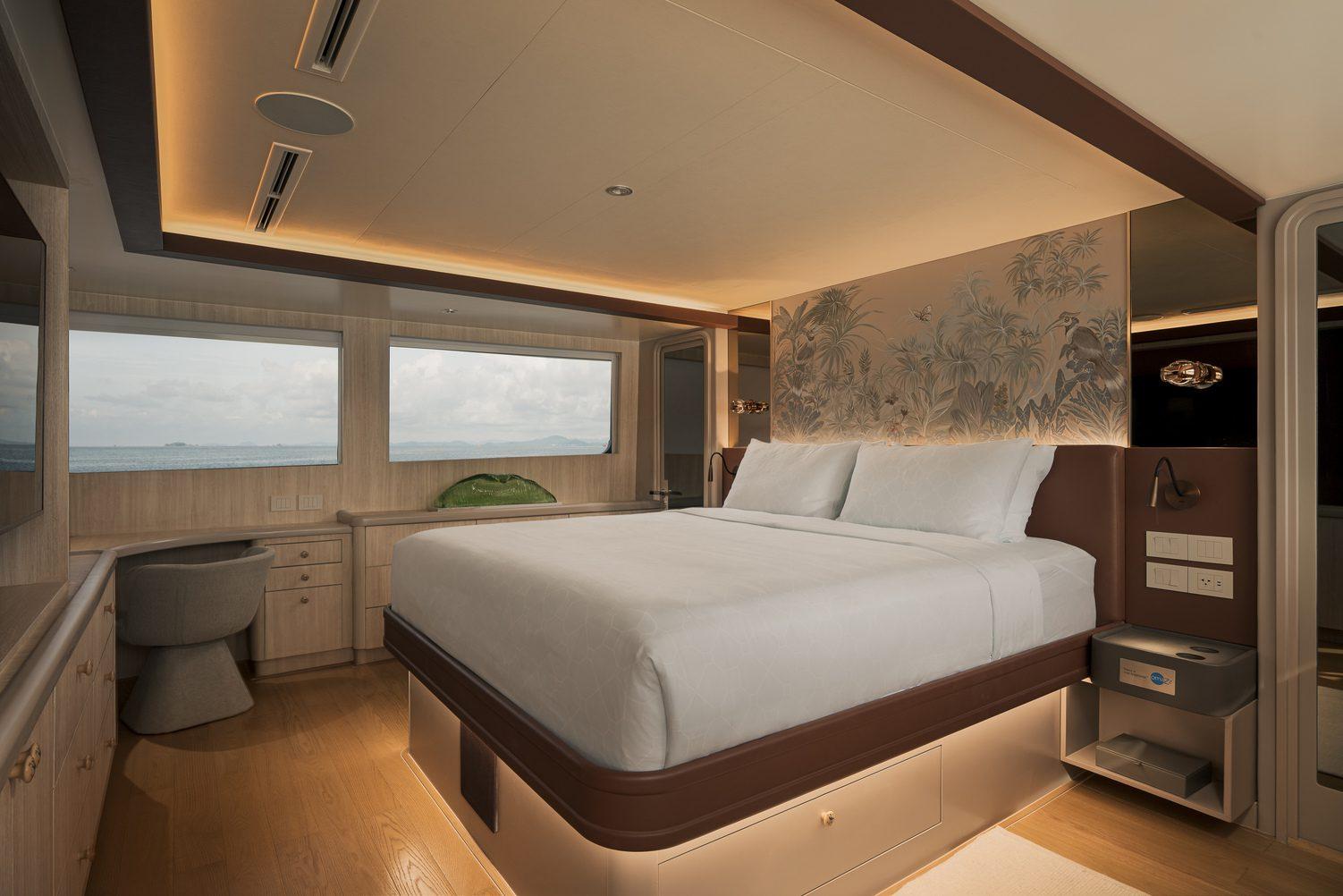Westport Yachts 130 Sea Bear