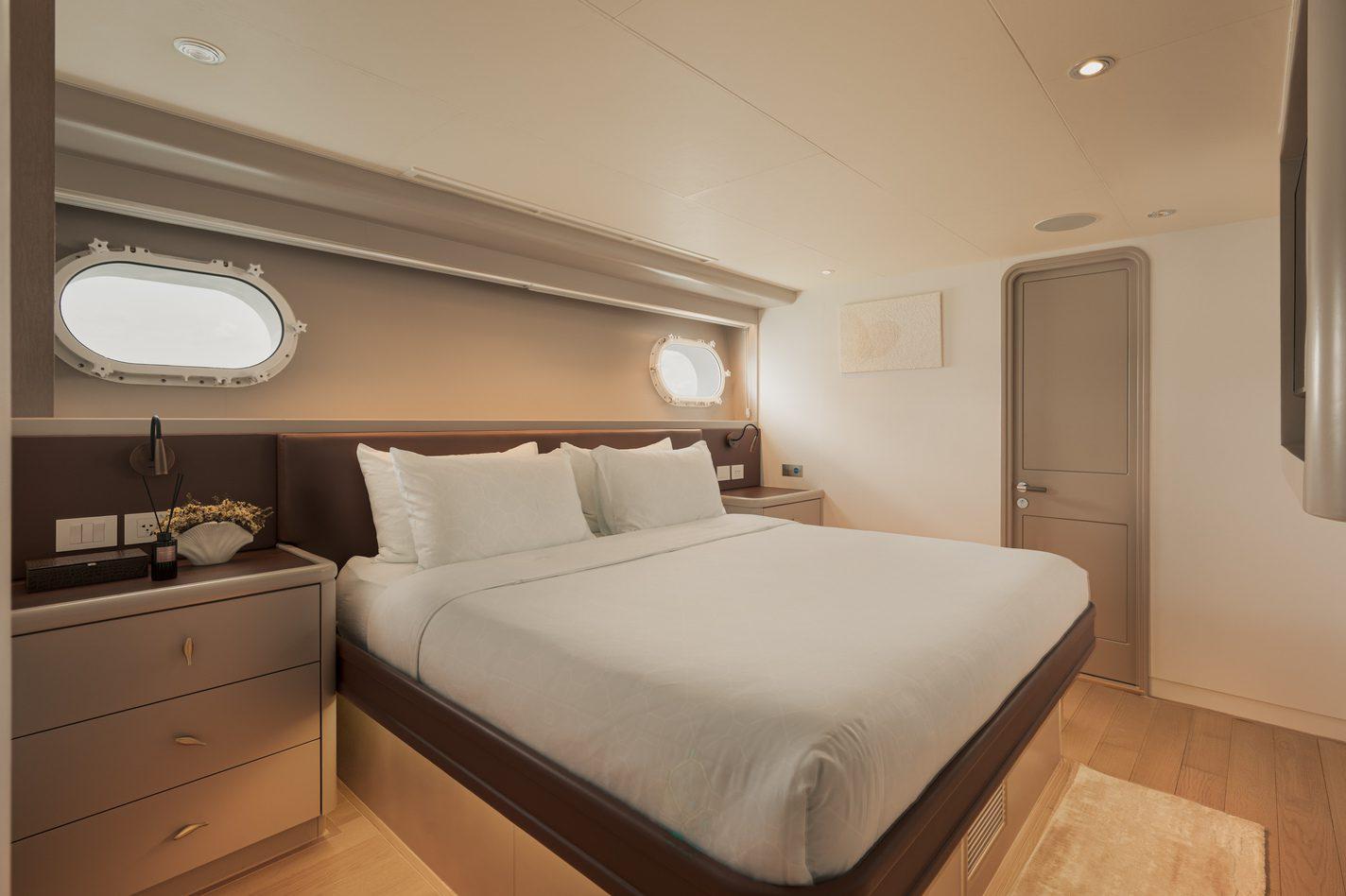 Westport Yachts 130 Sea Bear
