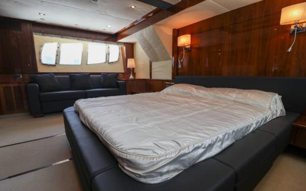 Sunseeker 86 photo 3