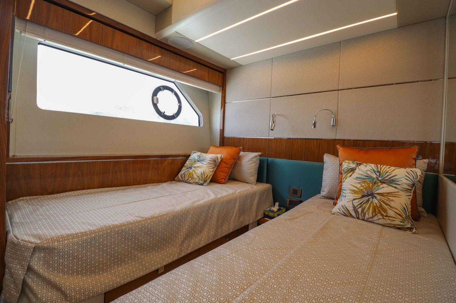 Sunseeker P74