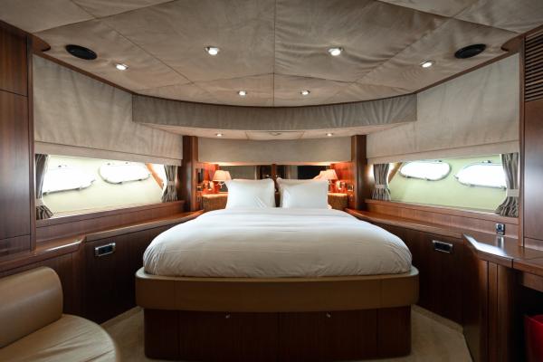 Major Affair Sunseeker 90 photo 15