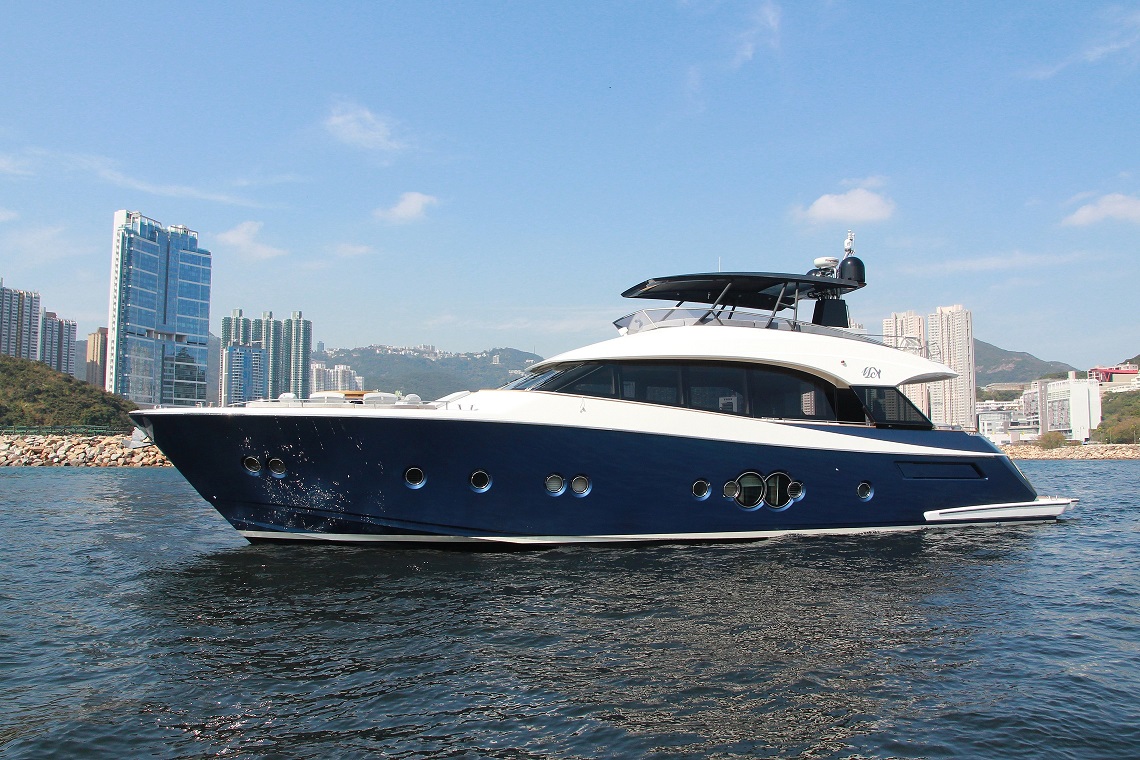 Simpson Marine - MCY 76