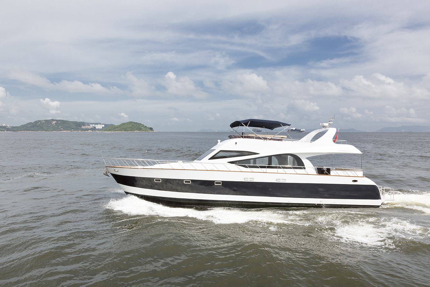 Simpson Marine - Ellen 70