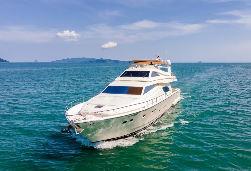 Simpson Marine - Ferretti 80