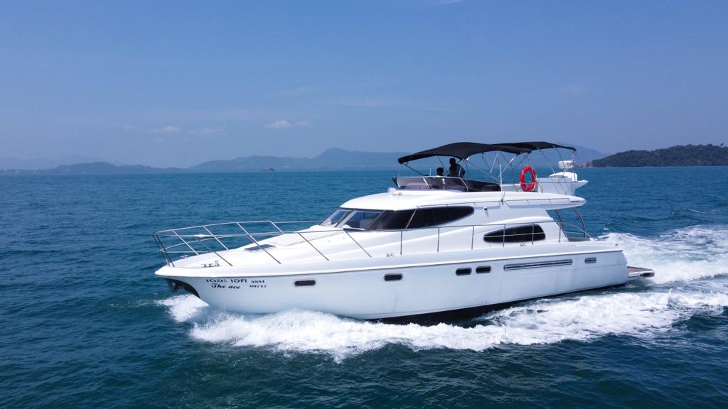 Simpson Marine - Sealine T51