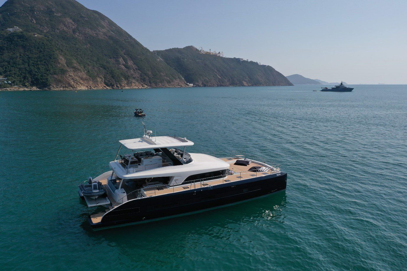 Simpson Marine - Lagoon Sixty7 (67) THE BLUE IRIS