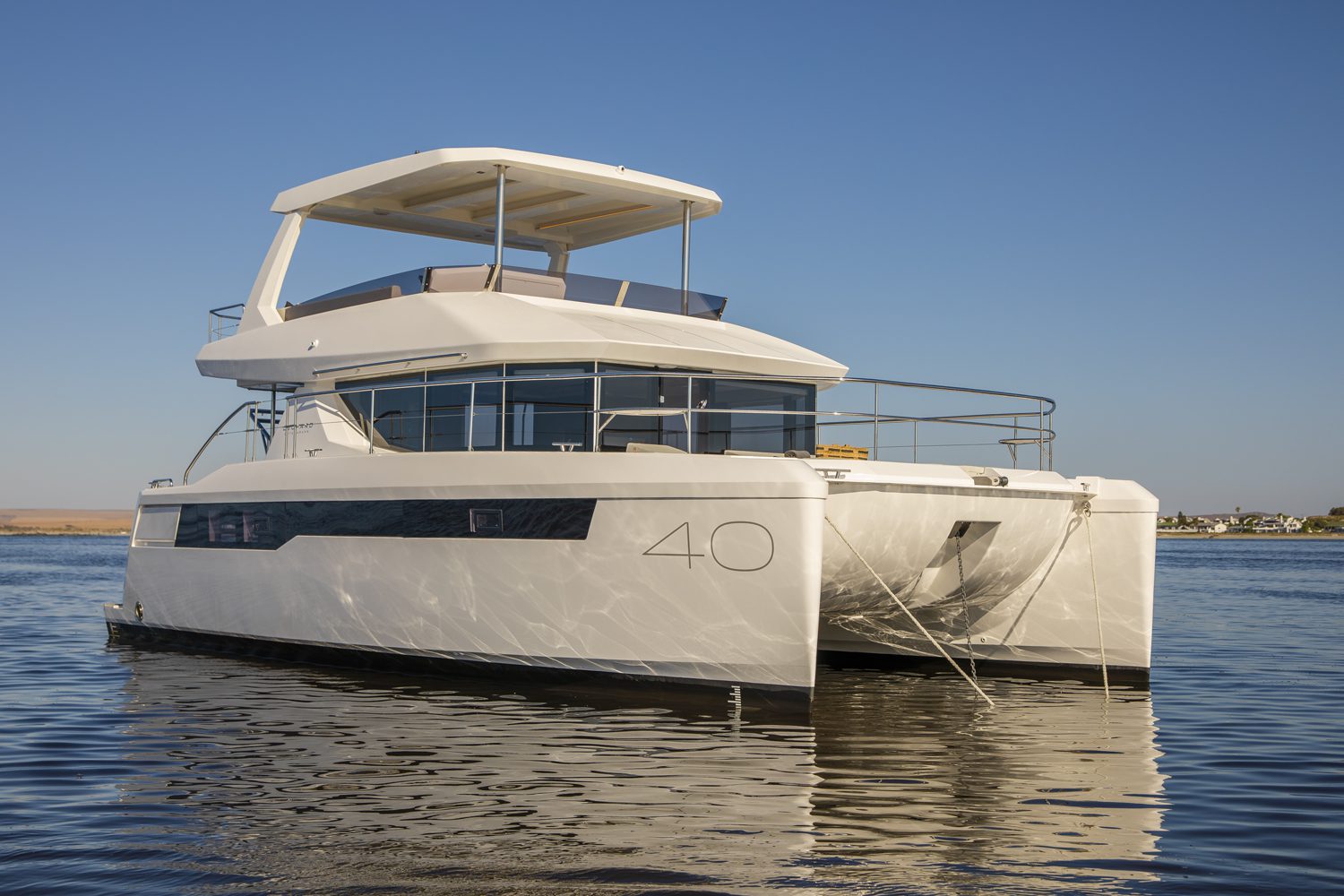 Simpson Marine - Leopard 40